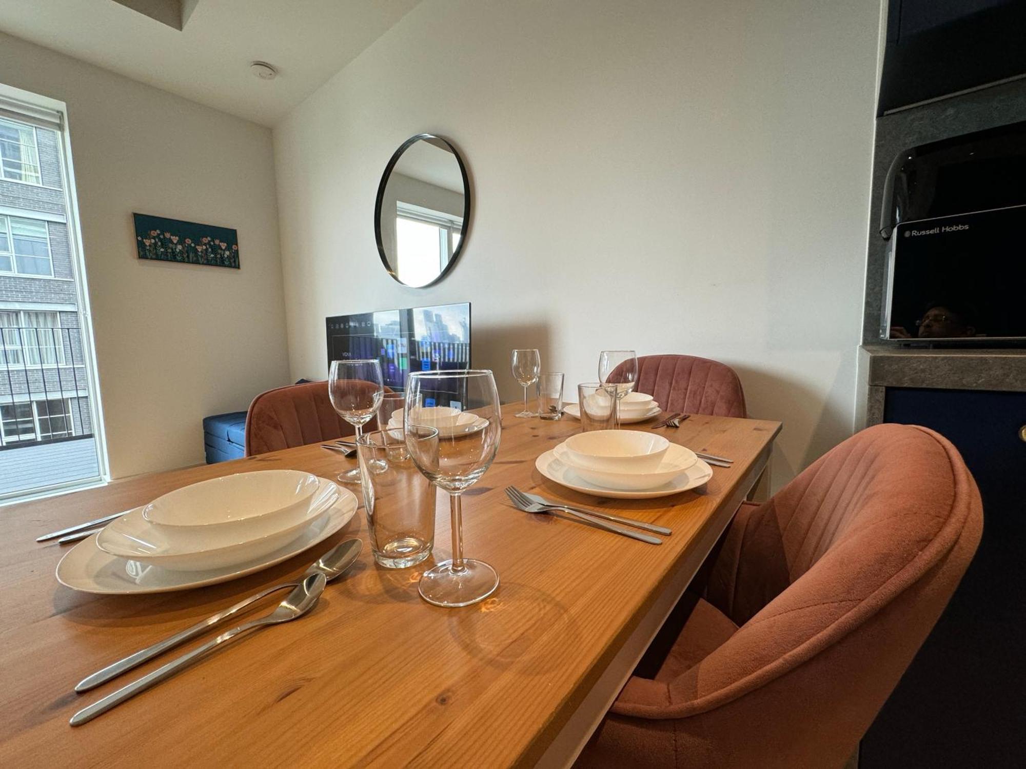 London Luxury Flat With Balcony, River View, O2 Arena, Excel, Canary Wharf, Station公寓 外观 照片