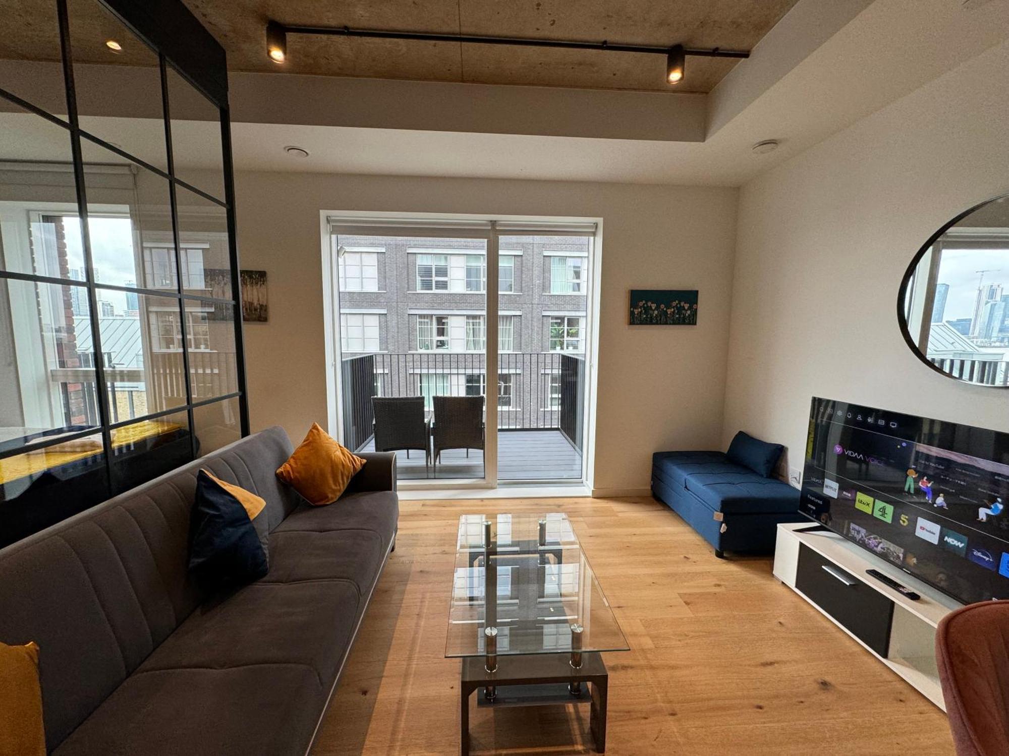 London Luxury Flat With Balcony, River View, O2 Arena, Excel, Canary Wharf, Station公寓 外观 照片