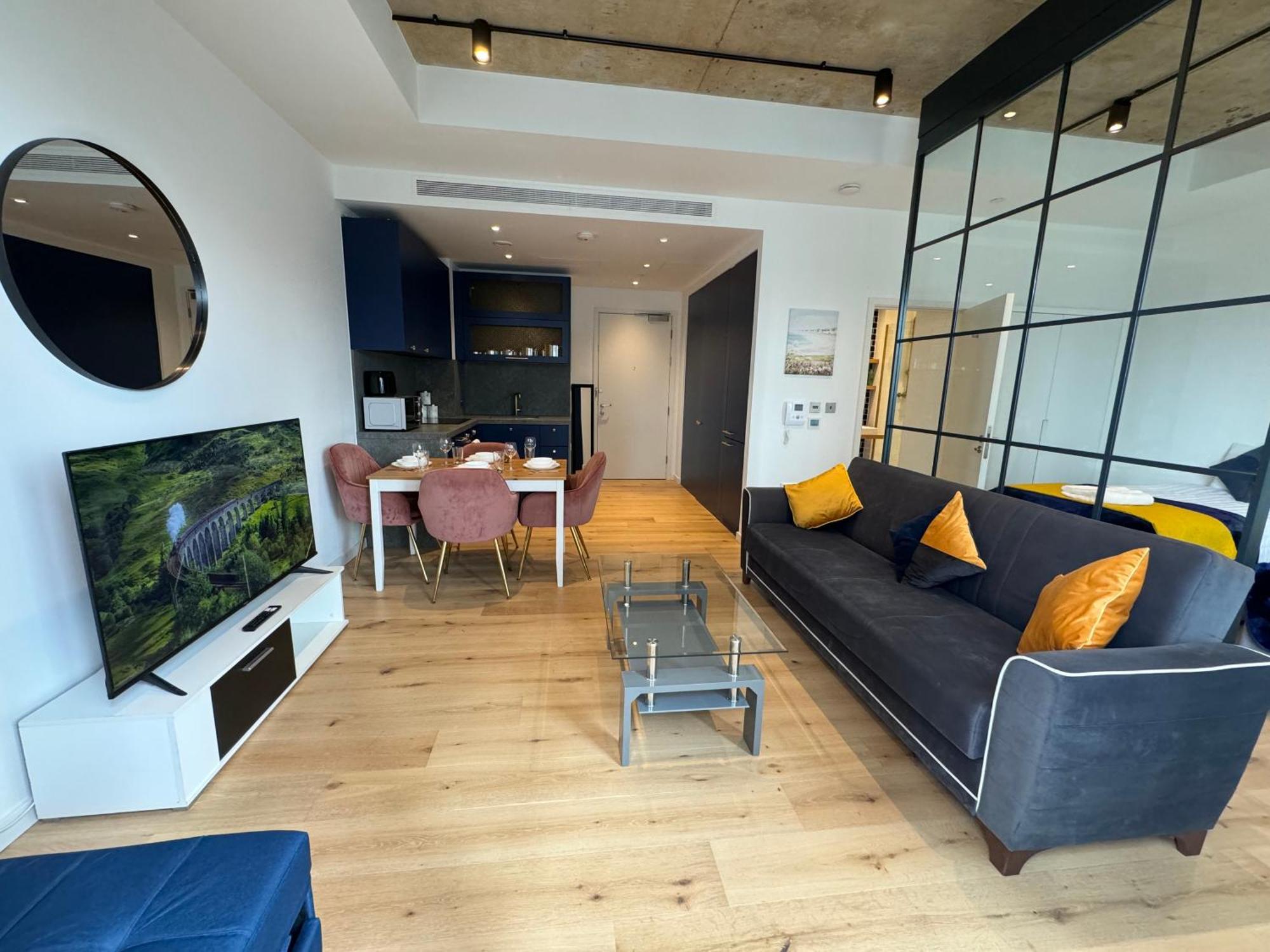 London Luxury Flat With Balcony, River View, O2 Arena, Excel, Canary Wharf, Station公寓 外观 照片