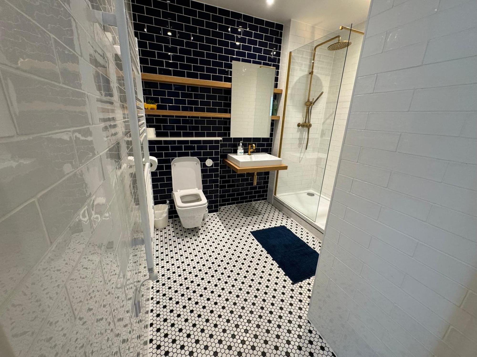 London Luxury Flat With Balcony, River View, O2 Arena, Excel, Canary Wharf, Station公寓 外观 照片